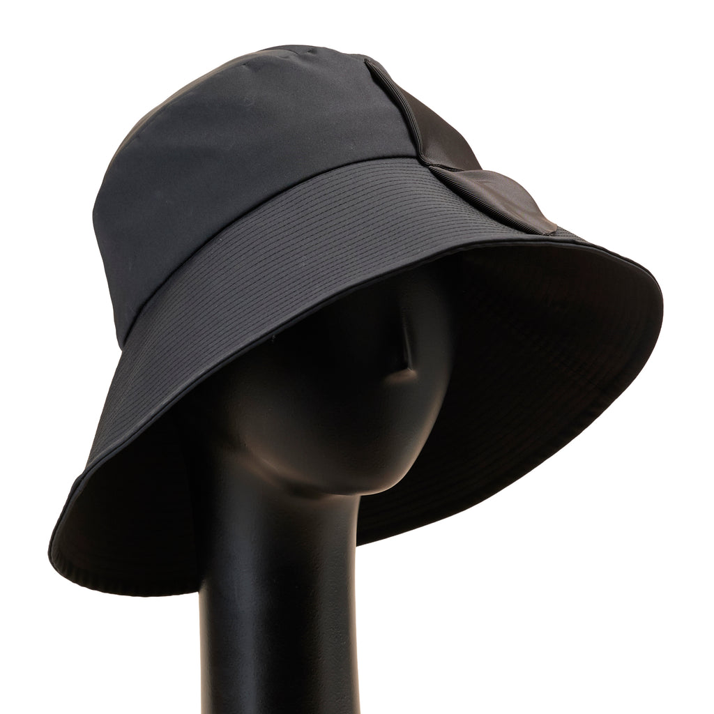 Magnolia Black
